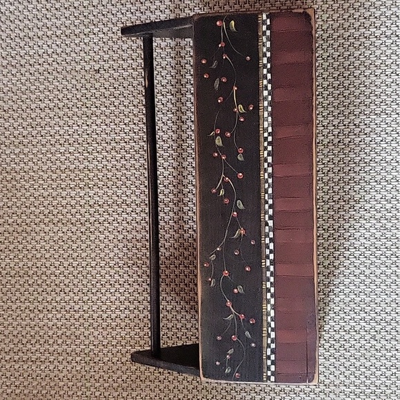 LISA HILLIKER/IDLE TIME CRAFTS HAND CRAFTED/PAINTED WOOD TOOL BOX - Picture 1 of 5